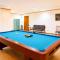 Lovely house in Tagaytay with Pool, Billiards, and KTV I 8pax - Tagaytay