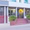 Super Townhouse JLN Marg formerly Ritz Residency