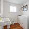 The Wallnutt Nook - Waihi Beach Holiday Home - 怀希比奇