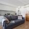 Heart of Windsor Apartment by Ready Set Host - ملبورن
