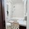 Ideal Home - Spacious & Modern Accommodation near Unirii Square - بوخارست