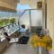 Central location! Spacious 2 bdrm with balcony
