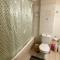 Central location! Spacious 2 bdrm with balcony