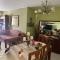Central location! Spacious 2 bdrm with balcony