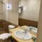 Golden Carven Hotel