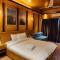 TUPTUP Resto & Resort
