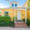 Mango Hideaway - Heated Pool, Grill, Sleeps 8! - West Palm Beach