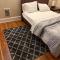 Gorgeous 3 BR Upper Unit Home - 布法罗