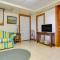 quarter Mi to Beach Home with Cotuit Bay View! - Cotuit