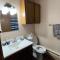 201 E Veterans Street Apt B