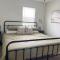 Remodeled 4BR 2BA Steps from Georgetown Square - جورج تاون