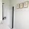 Remodeled 4BR 2BA Steps from Georgetown Square - جورج تاون