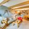 Silverthorne Condo with Lake Views 10 Mi to Skiing! - Silverthorne