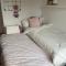 Modern & Cozy Apartment near Tomorrowland- Sleeps 4