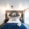 Space Needle Downtown Modern Top Story Penthouse