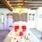Logement moderne avec jacuzzi