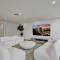 Ocean View 2BD Penthouse Beach Service PH-6 - Майами-Бич