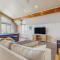 Lakefront Retreat