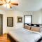 Walkable Location Welcoming Unit in Omaha - Omaha