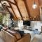 Cozy 3br A-frame Cabin Sauna Deck Views - 伍德兰帕克