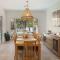 Pet friendly Holiday home with pool on Alex