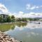 Blue Lagoon Resort Lakeside Apartment