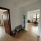 Luxury Central Apartments - Grey - Bacău
