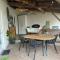 Charmante petite maison avec terrasse et jardin, proche tram