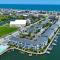 Tranquil 2-Bedroom Condo in Hidden Bay Relax & Enjoy Bay Views - 大洋城