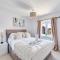 The Coach House - 8 minutes to City Centre - Driveway Parking, Self-Check-In, Aircon and Fast WiFi by Yoko Property - 米尔顿凯恩斯