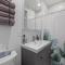 Chic Penthouse 15 Minutes From NYC - bus stop at doorstep