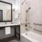 Best Western Plus College Station Inn & Suites