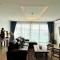 The oh so sexy Triple Penthouse-Rare 3-5br 188m2