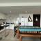 The oh so sexy Triple Penthouse-Rare 3-5br 188m2