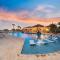 New 1 Min To Beach, Resort Style Amenities, Bbq