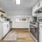New Renovated 1BR with King Modern Comfort - Berea