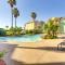 Beachfront Escape in Galveston 2 Pools and Hot Tub - جالفيستون