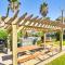 Beachfront Escape in Galveston 2 Pools and Hot Tub - جالفيستون