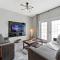 Freshly Redesigned 4BR at West Lucaya WL3211 - 基西米