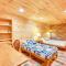 Carroll Log Cabin with Deck Less Than 9 Mi to Bretton Woods! - Carroll