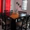Casa Leonor. 2 cuartos, 2 baños, Cocina, cochera.
