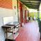 StayAU Ironbark Cottage Romantic Retreat Dandenong