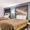 Super 8 by Wyndham Grand Prairie Southwest