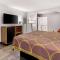 Super 8 by Wyndham Grand Prairie Southwest