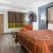 Super 8 by Wyndham Grand Prairie Southwest