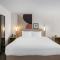 Spark By Hilton Grapevine DFW North