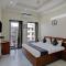 Townhouse Merriment Near ISKCON Temple Noida