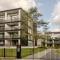 Marina Apartment am See mit Pool und Sauna