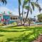 Palms By The Bay - هولمز بيتش