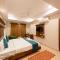 REGALIA INN &SUITES